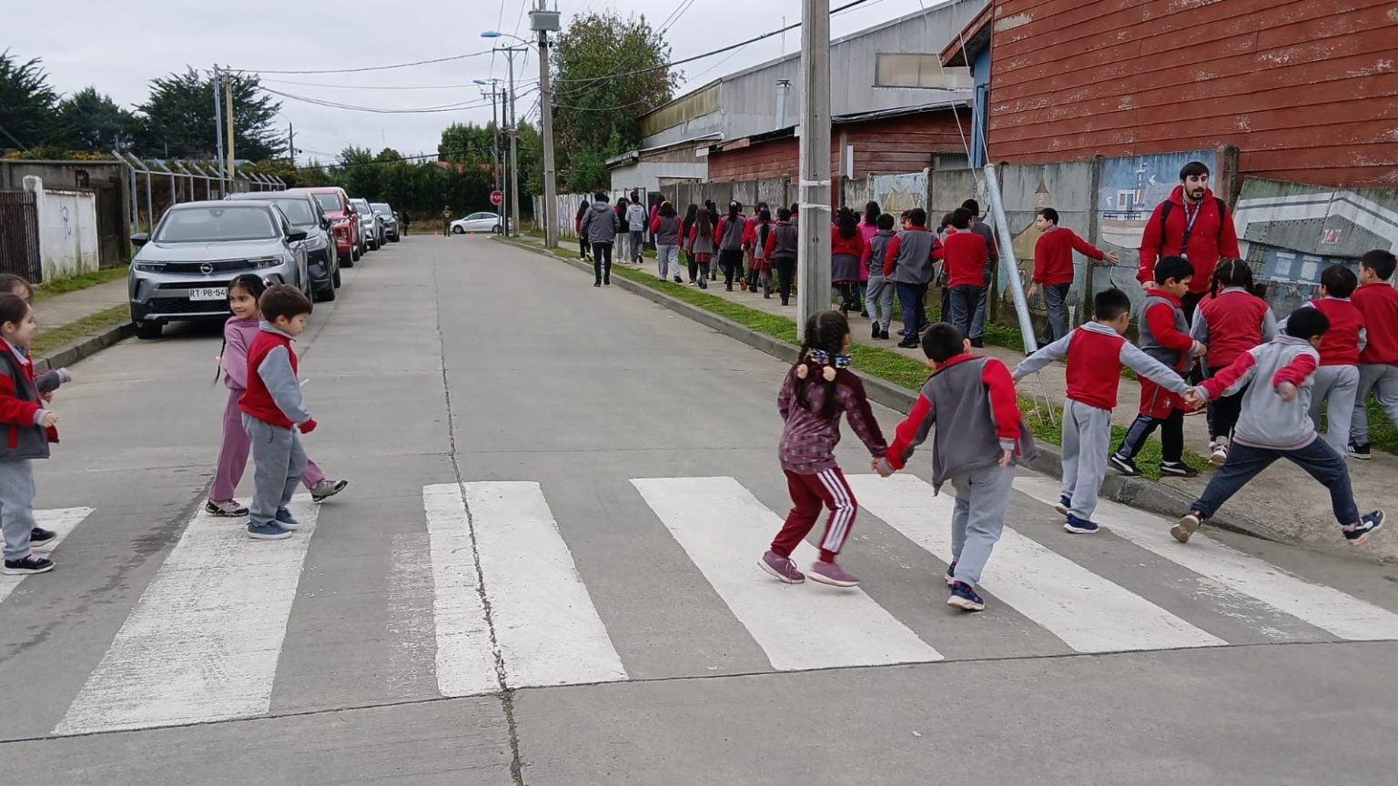 OFICINA DE GESTIÓN DE RIESGOS DEL MUNICIPIO APOYÓ SIMULACRO EN ESCUELA JAN DE MAULLÍN.