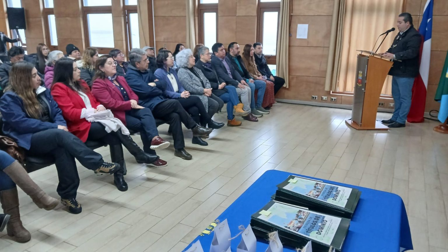 47 FAMILIAS DEL SECTOR TEN TEN RECIBEN SUS TÍTULOS DE DOMINIO EN MAULLÍN.