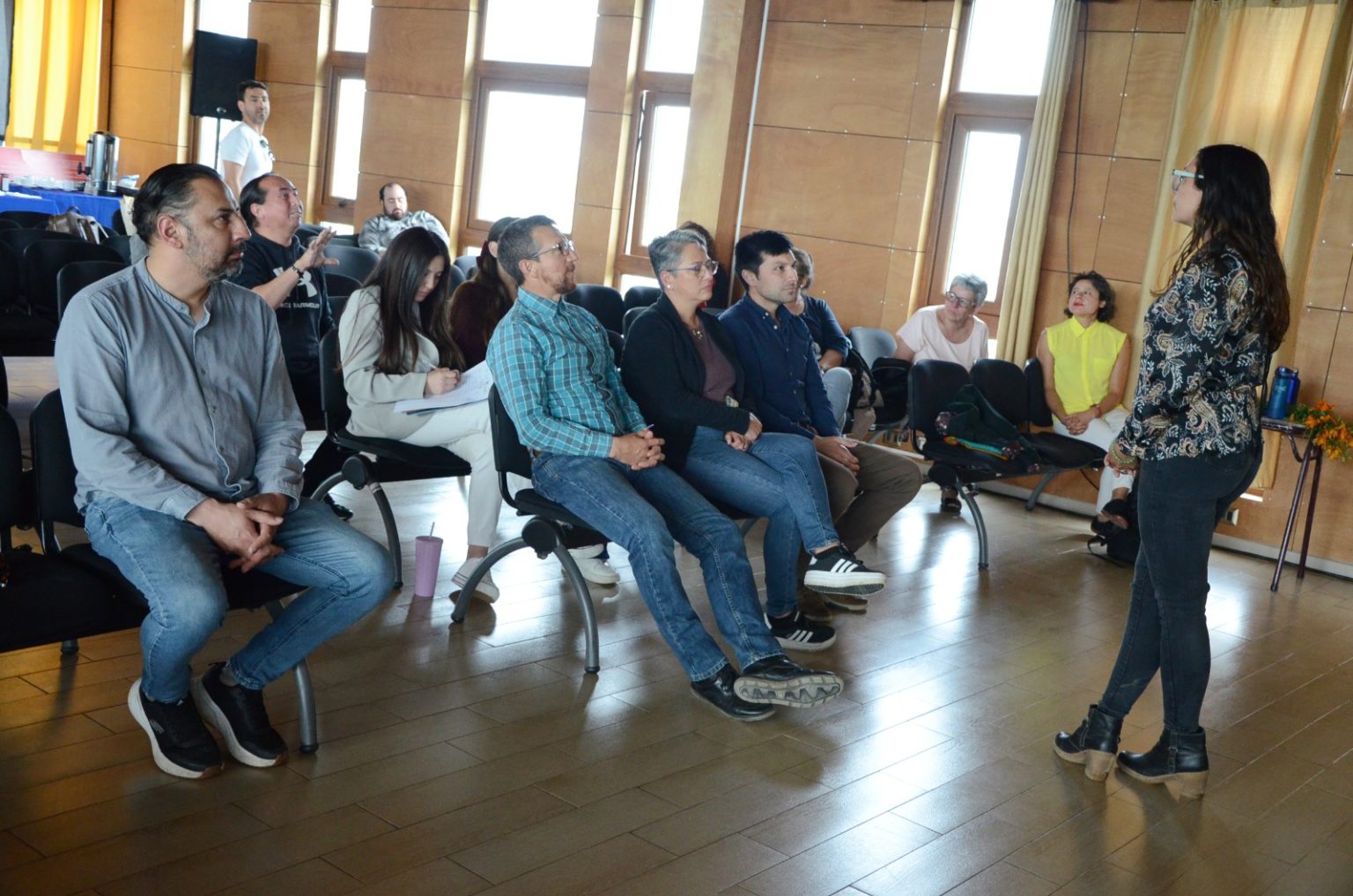 EN MAULLÍN DIFUNDEN ALCANCES DE LA LEY DE PLÁSTICOS Y PRODUCTOS DE UN SOLO USO.