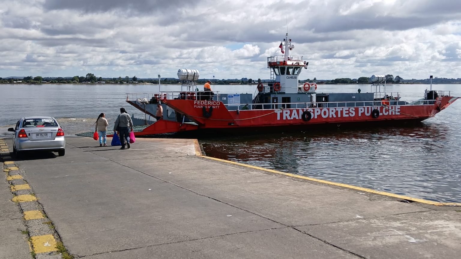 LUEGO DE GESTIONES REALIZADAS EN DICIEMBRE POR EL MUNICIPIO, NAVIERA AUMENTA SUS FRECUENCIAS EN MAULLÍN PARA ABSORBER DEMANDA VERANIEGA.