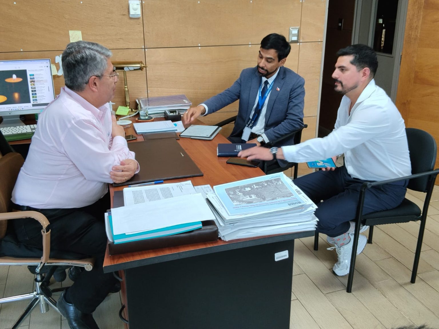 MUNICIPIO DE MAULLÍN Y MOP COORDINAN AGENDA TÉCNICA PARA IMPULSAR PROYECTOS PRIORITARIOS EN LA COMUNA.